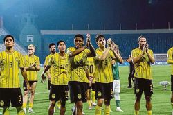 FAM yêu cầu FIFA làm rõ về việc kéo dài thời gian bù giờ ở Jakarta