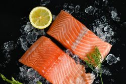 Hàm lượng Omega-3 trong cá hồi nuôi có thực sự cao?