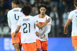 Thoát thua Hy Lạp, Hà Lan duy trì chuỗi bất bại Nations League