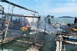 Cháy bè cá ở Tiên Hải, thiệt hại khoảng 100 triệu đồng