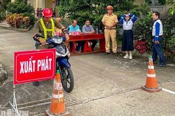 Hơn 70 người ở Giang Thành được hướng dẫn lái xe an toàn