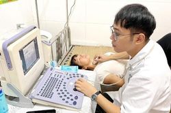173 người được khám sàng lọc ung thư miễn phí