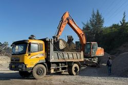 Quảng Ngãi giải bài toán thiếu đá xây dựng, nhiều công trình tăng tốc thi công