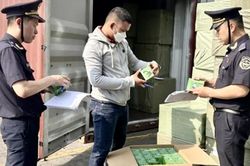Bộ Tài chính đẩy mạnh số hóa thủ tục hải quan với hàng bưu chính, chuyển phát nhanh