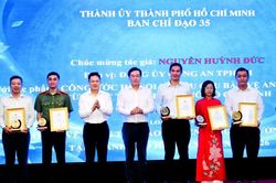 Trao Giải Báo chí về công tác bảo vệ nền tảng tư tưởng của Đảng