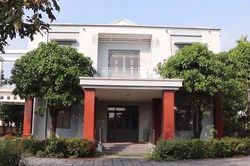 Đẩy nhanh tiến độ xử lý, khai thác nhà, đất dôi dư, bảo đảm hoàn thành trong năm 2026