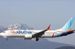 Lỗ hổng sau cánh cửa buồng lái