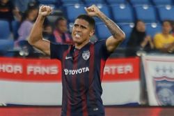Chân sút vừa lập hat-trick cho đội tuyển Malaysia đã từng ghi bàn ở Việt Nam