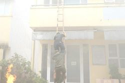 Phường Ngọc Hà: Diễn tập chữa cháy, CNCH tại nhà ở kết hợp kinh doanh