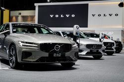 Volvo bi quan về doanh số