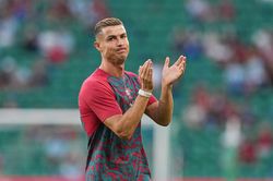 Ronaldo cần chấp nhận thực tế
