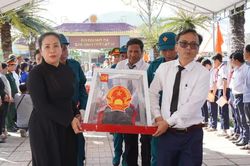 Quảng Ngãi: Tiễn đưa 9 hài cốt liệt sĩ từ xã Đặng Thùy Trâm về Nghĩa trang liệt sĩ Ba Động