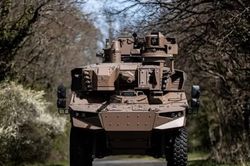 Xe trinh sát bọc thép Jaguar R3 tối tân sẽ thay thế xe tăng bánh lốp AMX-10RC