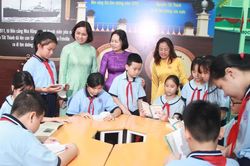 Kỳ 3: Khi việc đọc tiếp tục sau trang sách