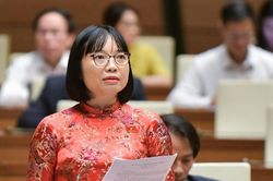 Từ hội nhóm 'con ghét bố mẹ': Cha mẹ cần lắng nghe trước khi phán xét