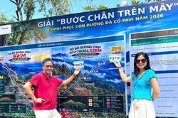 Hàng trăm vận động viên sẵn sàng chinh phục đỉnh Pa Vi