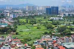 Đề xuất tính lại tiền sử dụng đất, cấp sổ đỏ cho đất có vi phạm