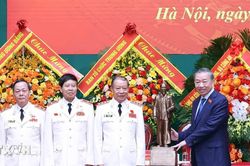 Tổng Bí thư, Chủ tịch nước dự Đại hội toàn quốc lần thứ II Hội Cựu Công an nhân dân Việt Nam