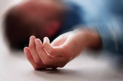 Người đàn ông 45 tuổi tử vong sau bữa ăn, bác sĩ cảnh báo 2 món 'quen mặt'