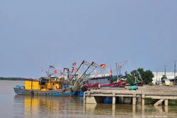 Điểm tựa cho tàu thuyền trong mùa mưa bão