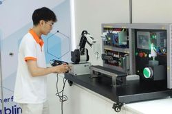 Bảo đảm nguồn nhân lực cho ngành bán dẫn