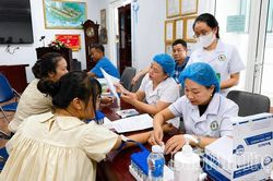 Chăm sóc sức khỏe toàn dân - Từ chủ trương đến hành động
