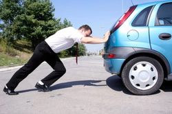 Xe số sàn hết điện vẫn có thể khởi động bằng cách đẩy xe