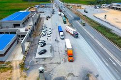 Cục Đường bộ liên tục cảnh báo, yêu cầu đẩy nhanh tiến độ 2 trạm dừng nghỉ cao tốc