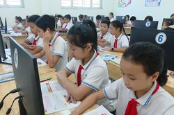 Phường Dương Nội đồng hành cùng học sinh trong kỷ nguyên mới
