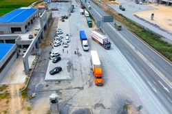 Liên tục cảnh báo, hai trạm dừng nghỉ cao tốc vẫn chậm tiến độ