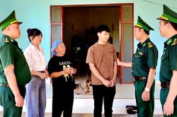 'Điểm tựa lòng dân' ở vùng biên giới Bản Lầu, Lào Cai