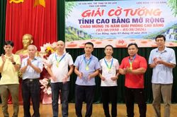 Giải Cờ tướng mở rộng chào mừng 76 năm Ngày Giải phóng Cao Bằng
