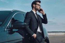 Vì sao đàn ông càng lớn tuổi càng 'giàu'? 4 thay đổi này quyết định giá trị của một người
