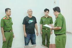 Phê chuẩn khởi tố thêm 7 người trong vụ khiêng quan tài diễu phố ở Sóc Trăng