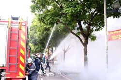 Nghĩa Đô diễn tập phương án chữa cháy, cứu nạn, cứu hộ trên địa bàn năm 2026