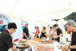 Khám phá hương vị thế giới giữa lòng Hà Nội