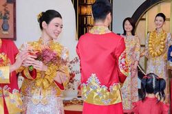 Hề Mộng Dao đeo kín tay 22 vòng vàng do mẹ chồng tỷ phú tặng trong lễ cưới
