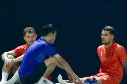 HLV Kim Sang-sik lý giải việc Hoàng Hên, Tài Lộc chơi không tốt ở FIFA ASEAN Cup