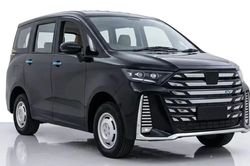 Xe điện 'nhái' Toyota Alphard - mạnh 5 mã lực, chạy 300 km