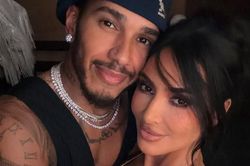 Kim Kardashian ám ảnh tình yêu sau khi chia tay Kanye West