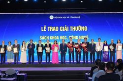 Tôn vinh 10 tác phẩm sách khoa học, công nghệ, đổi mới sáng tạo và chuyển đổi số