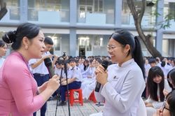 Khởi động chương trình giao lưu tư vấn học đường 'Bí mật tuổi chúng mình'