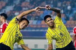 Báo động đỏ cho hàng thủ Việt Nam trước 'song sát' đáng sợ nhất Malaysia