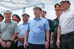 Phó Thủ tướng Thường trực Phạm Gia Túc kiểm tra tiến độ sân bay Long Thành