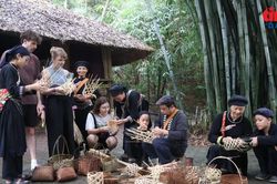Khám phá làng du lịch xanh mát của người Tày Thái Hải