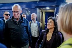 Thủ tướng Đức tới Kiev, hé lộ bước đi mới trong cuộc xung đột Ukraine