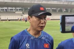 HLV Kim Sang Sik đề cao tinh thần đoàn kết trước trận gặp Malaysia