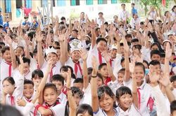 Địa phương quyết định mức hỗ trợ cho các gia đình sinh 2 con gái