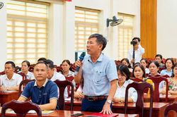 Chuyển tư duy từ tuyên truyền 'nói cái mình có sang nói điều người dân cần'