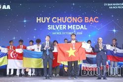 Học sinh Phú Thọ giành Huy chương Bạc Olympic Thiên văn và Vật lý thiên văn quốc tế